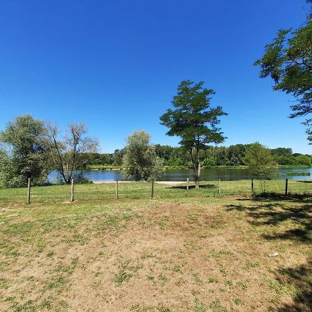 Camping Onlycamp Le Port Saint-Benoit-sur-Loire Bagian luar foto